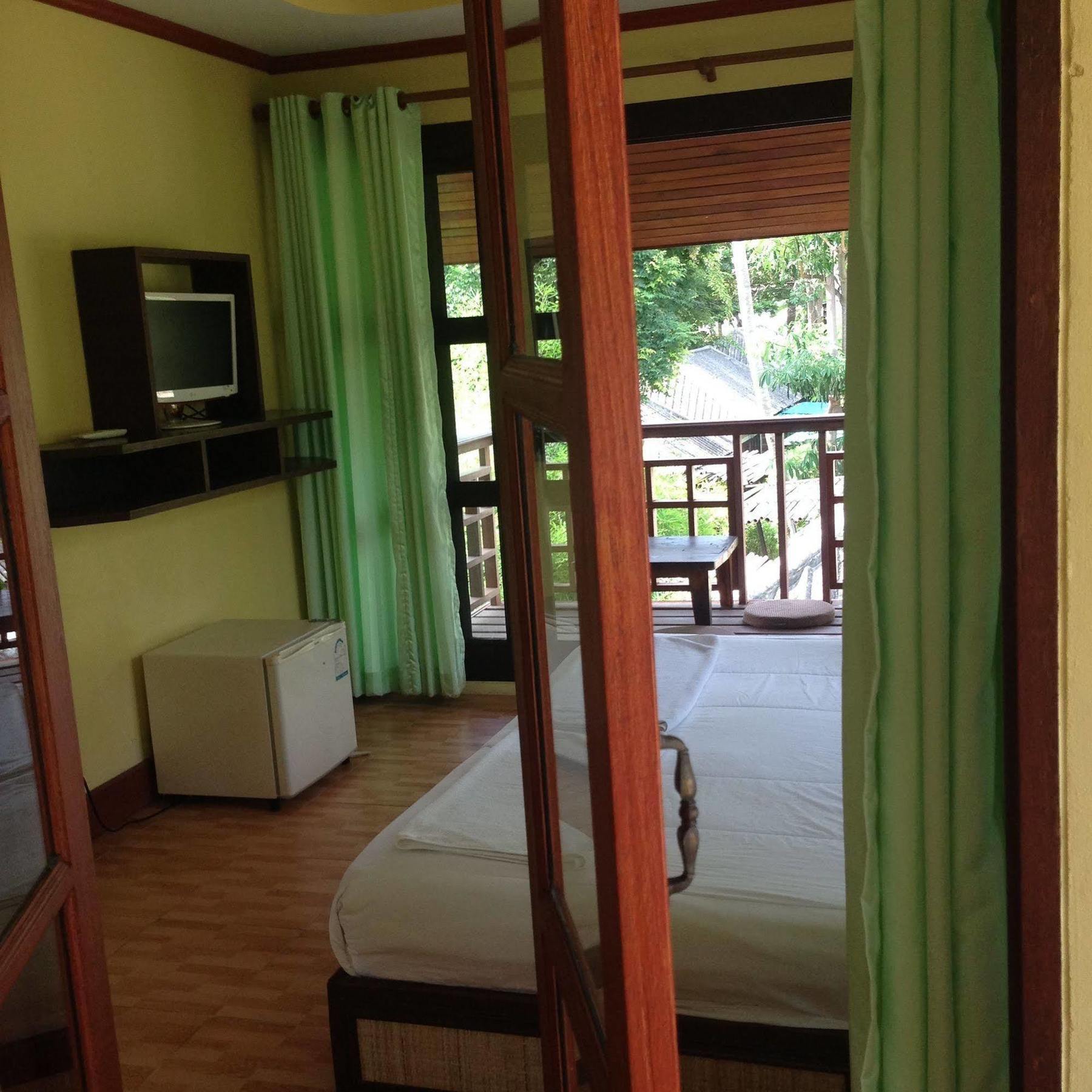 Hut Sun Bungalow Haad Son Buitenkant foto